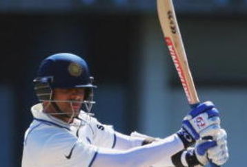 NAPIER, NEW ZEALAND - MARCH 29: Rahul Dravid of India plays a shot during day four of the second test match between New Zealand and India at McLean Park on March 29, 2009 in Napier, New Zealand.  (Photo by Phil Walter/Getty Images)