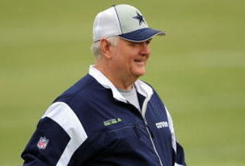 IRVING, TX - MAY 01:  Head coach Wade Phillips of the Dallas Cowboys during rookie mini camp on May 1, 2009 in Irving, Texas.  (Photo by Ronald Martinez/Getty Images)