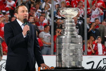 DETROIT - JUNE 12:  NHL commissioner Gary Bettman speaks before presenting the Stanley Cup to the Pittsburgh Penguins after defeating the Detroit Red Wings in Game Seven of the 2009 NHL Stanley Cup Finals at Joe Louis Arena on June 12, 2009 in Detroit, Michigan.  (Photo by Jim McIsaac/Getty Images)