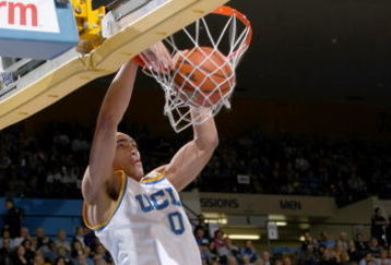 WESTWOOD, CA - FEBRUARY 4:  Drew Gordon #0 of the UCLA Bruins dunks against the USC Trojans on February 4, 2009 at Pauley Pavillion in Westwood, California.   UCLA won 76-60.   (Photo by Stephen Dunn/Getty Images)