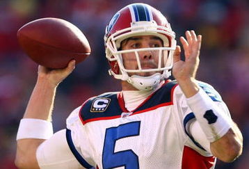 KANSAS CITY, MO - NOVEMBER 23:  Quarterback Trent Edwards #5 of the Buffalo Bills passes during the first half of the game against the Kansas City Chiefs on November 23, 2008 at Arrowhead Stadium in Kansas City, Missouri.  (Photo by Jamie Squire/Getty Images)