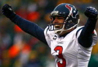 GREEN BAY, WI - DECEMBER 07:  Kris Brown #3 of the Houston Texans celebrates after kicking a 40-yard field goal in the closing seconds to defeat the Green Bay Packers 24-21 at Lambeau Field on December 7, 2008 in Green Bay, Wisconsin.  (Photo by Jeff Gross/Getty Images)