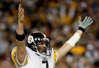 TAMPA, FL - FEBRUARY 01:  Quarterback Ben Roethlisberger #7 of the Pittsburgh Steelers celebrates against the Arizona Cardinals during Super Bowl XLIII on February 1, 2009 at Raymond James Stadium in Tampa, Florida.  (Photo by Jamie Squire/Getty Images)