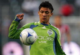 CARSON, CA - JUNE 06:  Fredy Montero #17 of Seattle Sounders FC looks to play the ball on the attack during the MLS match against Chivas USA at The Home Depot Center on June 6, 2009 in Carson, California. Chivas USA defeated Sounders FC 1-0.  (Photo by Victor Decolongon/Getty Images)