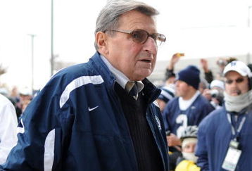 STATE COLLEGE - NOVEMBER 22:  Joe Paterno head coach of the Penn State Nittany Lions walks off the bus prior to the game against the Michigan State Spartans on November 22, 2008 at Beaver Stadium in State College, Pennsylvania.  (Photo by Joe Sargent/Getty Images)