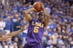 LEXINGTON, KY - FEBRUARY 28:  Marcus Thornton #5 of the LSU Tigers makes a jumpshot during the SEC game against the Kentucky Wildcats at Rupp Arena on February 28, 2009 in Lexington, Kentucky.  (Photo by Andy Lyons/Getty Images)