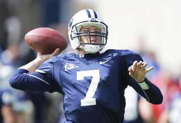 PROVO, UT - SEPTEMBER 23:   Quarterback Jason Beck #7 of BYU warms up prior to the game against Utah State September 23, 2006 in Provo, Utah. BYU defeated Utah State 38-0.  (Photo by Kent Horner/Getty Images)    