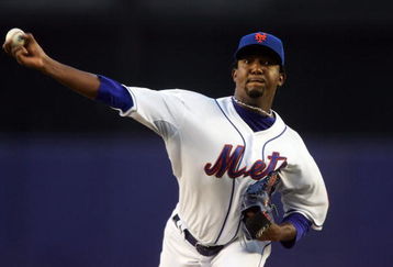 NEW YORK - AUGUST 06:  Pedro Martinez #45 of the New York Mets deals a pitch against the San Diego Padres on August 6, 2008 at Shea Stadium in the Flushing neighborhood of the Queens borough of New York City.  (Photo by Jim McIsaac/Getty Images)