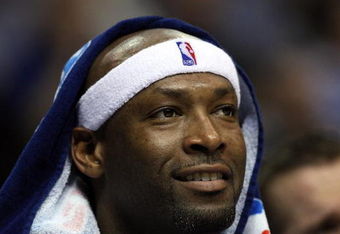 DALLAS - APRIL 23:  Center Erick Dampier #25 of the Dallas Mavericks smiles during a 88-67 win against the San Antonio Spurs in Game Three of the Western Conference Quarterfinals during the 2009 NBA Playoffs at American Airlines Center on April 23, 2009 in San Antonio, Texas. NOTE TO USER: User expressly acknowledges and agrees that, by downloading and or using this photograph, User is consenting to the terms and conditions of the Getty Images License Agreement.  (Photo by Ronald Martinez/Getty Images)