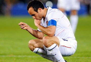 PRETORIA, SOUTH AFRICA - JUNE 15: Landon Donovan of USA during the FIFA Confederations Cup match between USA and Italy played at the Loftus Versfeld Stadium on June 15, 2009 in Pretoria, South Africa.  (Photo by Claudio Villa/Getty Images)