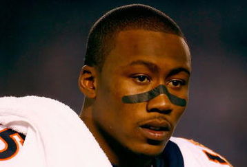 SAN DIEGO - DECEMBER 28:  Brandon Marshall #15 of the Denver Broncos before the NFL game against the San Diego Chargers at Qualcomm Stadium on December 28, 2008 in San Diego, California. The Chargers defeated the Broncos 52--21.  (Photo by Jeff Gross/Getty Images)