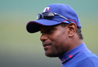 SURPRISE, AZ - MARCH 06:  Sammy Sosa #21 of the Texas Rangers walks on the field during the MLB spring training game against the Seattle Mariners at Surprise Stadium on March 6, 2007 in Surprise, Arizona. The Mariners defeated the Rangers 10-3.  (Photo by Christian Petersen/Getty Images)