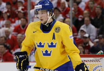 OTTAWA, ON - JANUARY 5:  Victor Hedman #4 of Team Sweden kates during the game against Team Canada at the Gold Medal Game of the IIHF World Junior Championships at Scotiabank Place on January 05, 2009 in Ottawa, Ontario, Canada.  Team Canada defeated Team Sweden 5-1.  (Photo by Richard Wolowicz/Getty Images)