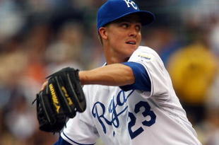 KANSAS CITY, MO - JUNE 17:  Starting pitcher Zack Greinke #23 of the Kansas City Royals pitches during the game against the Arizona Diamondbacks on June 17, 2009 at Kauffman Stadium in Kansas City, Missouri.  (Photo by Jamie Squire/Getty Images)