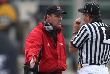 LOUISVILLE - OCTOBER 27:  Head coach Steve Kragthorpe of the Louisville Cardinals argues with the referee during the game against the Pittsburgh Panthers at Papa John?s Cardinal Stadium on October 27, 2007 in Louisville, Kentucky. (Photo by Andy Lyons/Getty Images)
