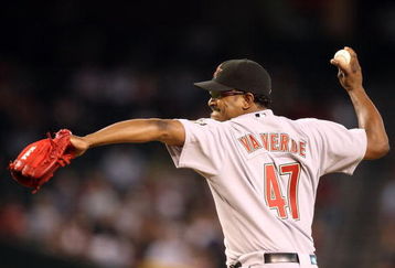 PHOENIX - JUNE 14:  Releif pitcher Jose Valverde #47 of the Houston Astros pitches against the Arizona Diamondbacks in the major league baseball game at Chase Field on June 14, 2009 in Phoenix, Arizona. The Astros defeated the Diamondbacks 8-3.  (Photo by Christian Petersen/Getty Images)