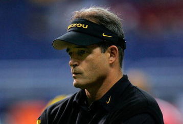 SAN ANTONIO - DECEMBER 1:  Head coach Gary Pinkel of the Missouri Tigers looks on before a game with the Oklahoma Sooners during the Big 12 Championship at the Alamodome December 1, 2007 in San Antonio, Texas.  (Photo by Ronald Martinez/Getty Images)