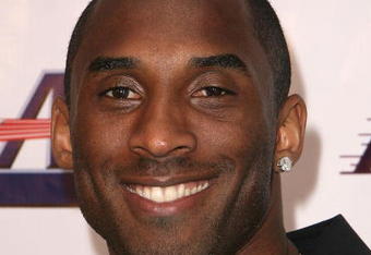 LOS ANGELES, CA - JUNE 18:  NBA player Kobe Bryant arrives at the Los Angeles Laker's official championship victory party at Club Nokia on June 18, 2009 in Los Angeles, California.  (Photo by Alberto E. Rodriguez/Getty Images)