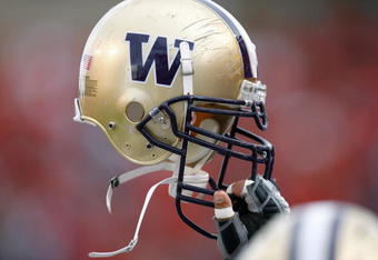 TUSCON - OCTOBER 4:  A view of the Washington Huskies helmet taken during the game against the Arizona Wildcats on October 4, 2008 at Arizona Stadium in Tucson, Arizona. (Photo by: Gregory Shamus/Getty Images)