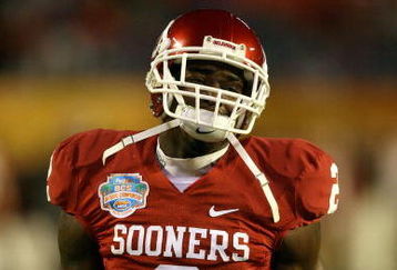 MIAMI - JANUARY 08:  Brian Jackson #2 of the Oklahoma Sooners looks on during warm ups against the Florida Gators during the FedEx BCS National Championship game at Dolphin Stadium on January 8, 2009 in Miami, Florida.  (Photo by Doug Benc/Getty Images)