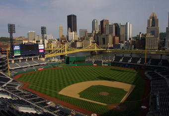 6 MAY 2001:   A general view oft PNC Park in Pittsburgh, Pennsylvania. DIGITAL IMAGE  Mandatory Credit: Tom Pidgeon/Allsport
