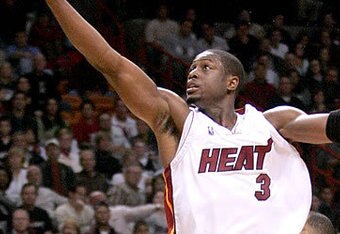 Dwyane-wade-layup_crop_340x234