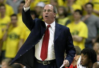 EUGENE, OR - MARCH 8:  Coach Kevin O'Neill of the Arizona Wildcats calls a play against the Oregon Ducks at MacArthur Court March 8, 2008 in Eugene, Oregon.  (Photo by Jonathan Ferrey/Getty Images)