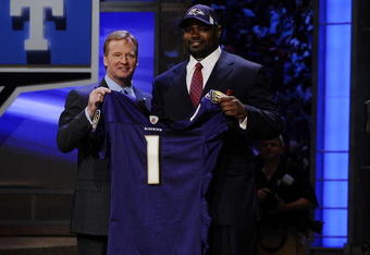 NEW YORK - APRIL 25:  NFL Commissioner Roger Goodell poses with Baltimore Ravens #23 draft pick Michael Oher at Radio City Music Hall for the 2009 NFL Draft on April 25, 2009 in New York City  (Photo by Jeff Zelevansky/Getty Images)
