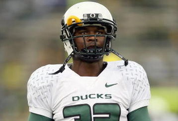 SEATTLE - OCTOBER 20: Jarius Byrd #32 of the Oregon Ducks walks on the field during the game against the Washington Huskies at Husky Stadium on October 20, 2007 in Seattle, Washington. The Ducks defeated the Huskies 55-34. (Photo by Otto Greule Jr/Getty Images) 
