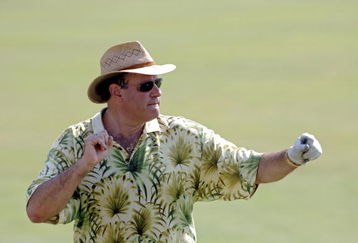UNITED STATES - MAY 24:  Chris Berman, ESPN Announcer reacts to a shot during the FedEx St. Jude Classic Stanford Pro-Am on May 24, 2006 at TPC Southwind in Memphis, Tennessee.  (Photo by Joe Murphy/Getty Images)