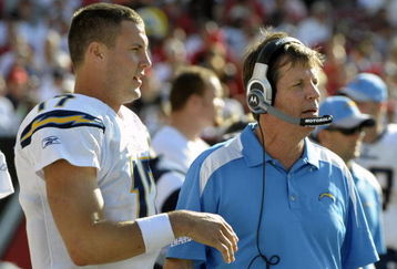 TAMPA, FL - DECEMBER 21: Quarterback Philip Rivers #17 of the San Diego Chargers talks with coach Norv Turner against the Tampa Bay Buccaneers at Raymond James Stadium on December 21, 2008 in Tampa, Florida.  (Photo by Al Messerschmidt/Getty Images)