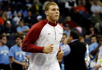 MEMPHIS, TN - MARCH 29:  Blake Griffin #23 of the Oklahoma Sooners runs out to the court before taking on the North Carolina Tar Heels during the NCAA Men's Basketball Tournament South Regional Final at the FedExForum on March 29, 2009 in Memphis, Tennessee.  (Photo by Joe Murphy/Getty Images)