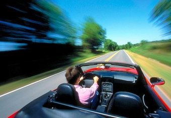 Man_driving_fast_crop_340x234