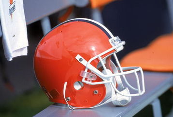 29 Oct 2000:  A general view of the Cleveland Browns helmet during the game against the Cincinnati Bengals at the Browns Stadium in Cleveland, Ohio. The Bengals defeated the Browns 12-3.Mandatory Credit: Jonathan Daniel  /Allsport