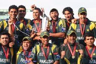 LONDON, ENGLAND - JUNE 21:  Younis Khan of Pakistan lifts the trophy with Shahid Afridi and team mates during the ICC World Twenty20 Final between Pakistan and Sri Lanka at Lord's on June 21, 2009 in London, England.  (Photo by Julian Herbert/Getty Images)