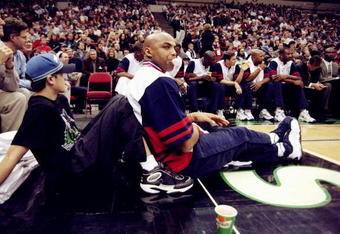 20 Feb 1998:  Forward Charles Barkley of the Houston Rockets relaxes during a game against the Minnesota Timberwolves at the Target Center in Minneapolis, Minnesota.  The Timberwolves defeated the Rockets 100-95. Mandatory Credit: Tim Broekema  /Allsport