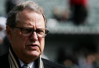 CHICAGO - APRIL 01: Jerry Reinsdorf, chairman  of the Chicago White Sox, watches as his team takes batting practice before the Opening Day game against the Cleveland Indians April 2, 2007 at U.S. Cellular Field in Chicago, Illinois.  (Photo by Jonathan Daniel/Getty Images) 