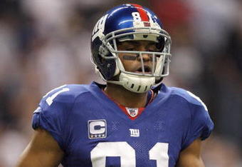 IRVING, TX - DECEMBER 14:  Amani Toomer #81 of the New York Giants jogs on the field during the game against the Dallas Cowboys at Texas Stadium on December 14, 2008 in Irving, Texas. (Photo by Ronald Martinez/Getty Images)