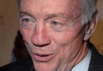 TAMPA, FL - JANUARY 31:  Dallas Cowboys owner Jerry Jones attends the 3rd Annual Saturday Night Spectacular hosted by Kevin Costner and Michael Strahan and presented by American Airlines and Texas Energy Holdings at T Pepin Hospitality Center on January 31, 2009 in Tampa, Florida.  (Photo by Tim Boyles/Getty Images)