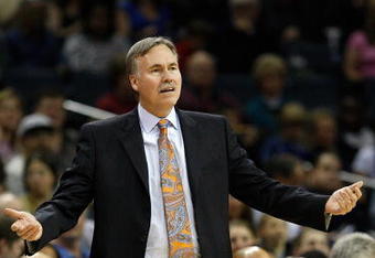CHARLOTTE, NC - MARCH 28:  Head coach Mike D'Antoni of the New York Knicks argues a call during their game against the Charlotte Bobcats at Time Warner Cable Arena on March 28, 2009 in Charlotte, North Carolina.  NOTE TO USER: User expressly acknowledges and agrees that, by downloading and/or using this Photograph, user is consenting to the terms and conditions of the Getty Images License Agreement.  (Photo by Streeter Lecka/Getty Images)