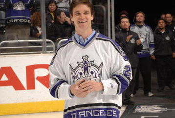 LOS ANGELES - MARCH 21:  Former Los Angeles Kings player Luc Robitaille walks out to center ice for the ceremonial face off before the game against the Dallas Stars on March 21, 2007 at Staples Center in Los Angeles, California. The Stars won 4-2. (Photo by Noah Graham/Getty Images)