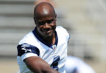 CARROLLTON, TX - JUNE 16:  Wide receiver Roy Williams of the Dallas Cowboys during mini camp at Standridge Stadium on June 16, 2009 in Carrollton, Texas.  (Photo by Ronald Martinez/Getty Images)