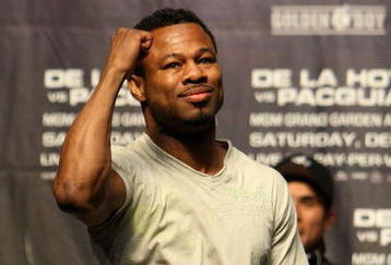 LAS VEGAS - DECEMBER 05:  Boxer/promoter Shane Mosley attends the weigh-in for the Oscar De La Hoya and Manny Pacquiao of the Philippines welterweight fight at the MGM Grand Garden Arena December 5, 2008 in Las Vegas, Nevada. De La Hoya fights Pacquiao December 6th.  (Photo by Jed Jacobsohn/Getty Images)