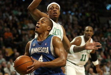 BOSTON - FEBRUARY 01:  Randy Foye #4 of Minnesota Timberwolves heads for the net as Paul Pierce #34 of the Boston Celtics defends on February 1, 2009 at TD Banknorth Garden in Boston, Massachusetts. The Celtics defeated the Timberwolves 109-101. NOTE TO USER: User expressly acknowledges and agrees that, by downloading and or using this Photograph, user is consenting to the terms and conditions of the Getty Images License Agreement.  (Photo by Elsa/Getty Images)