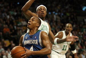BOSTON - FEBRUARY 01:  Randy Foye #4 of Minnesota Timberwolves heads for the net as Paul Pierce #34 of the Boston Celtics defends on February 1, 2009 at TD Banknorth Garden in Boston, Massachusetts. The Celtics defeated the Timberwolves 109-101. NOTE TO USER: User expressly acknowledges and agrees that, by downloading and or using this Photograph, user is consenting to the terms and conditions of the Getty Images License Agreement.  (Photo by Elsa/Getty Images)