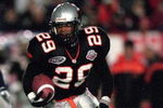 26 Nov 2000:  Robert Drummond #29 of the British Columbia Lions runs with the ball during the Grey Cup 2000 game against the Montreal Alouettes at the McMahon Stadium in Calgary, Alberta, Canada. The Lions defeated the Alouettes 28-26.Mandatory Credit: Craig Klem  /Allsport