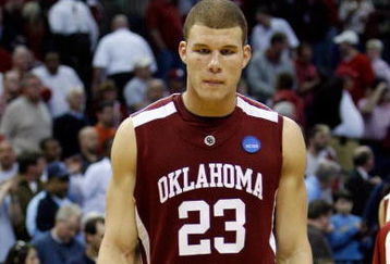 MEMPHIS, TN - MARCH 29:  Blake Griffin #23 of the Oklahoma Sooners walks off the court after losing to the North Carolina Tar Heels during the NCAA Men's Basketball Tournament South Regional Final at the FedExForum on March 29, 2009 in Memphis, Tennessee. The Tar Heels defeated the Sooners 72-60 to advance to the Final Four.  (Photo by Joe Murphy/Getty Images)