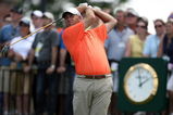 FARMINGDALE, NY - JUNE 19:  Stewart Cink watches his tee shot on the first hole during the continuation of the first round of the 109th U.S. Open on the Black Course at Bethpage State Park on June 19, 2009 in Farmingdale, New York.  (Photo by Andy Lyons/Getty Images)