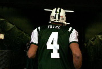 EAST RUTHERFORD, NJ - DECEMBER 28: Brett Favre #4 of The New York Jets leaves the field after losing to The Miami Dolphins 24-17 after their game on December 28, 2008 at Giants Stadium in East Rutherford, New Jersey. (Photo by Al Bello/Getty Images)