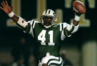 22 Nov 1998:  Fullback Keith Byars #41 of the New York Jets in action during the game against the Tennessee Oilers at the Vanderbilt Stadium in Nashville, Tennessee. The Jets defeated the Oilers 24-3. Mandatory Credit: Scott Halleran  /Allsport